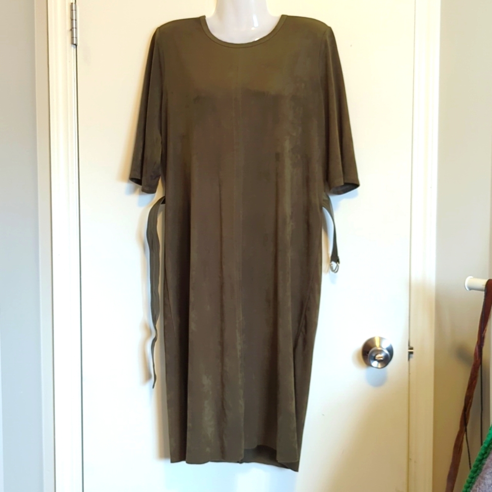 Reserved Dress - Picture 5 of 6
